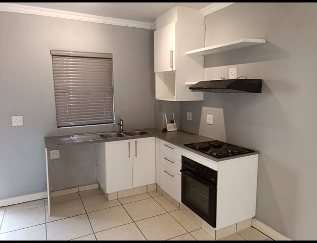 1 BEDROOM APARTMENT TO LET IN BALLITO CENTRAL